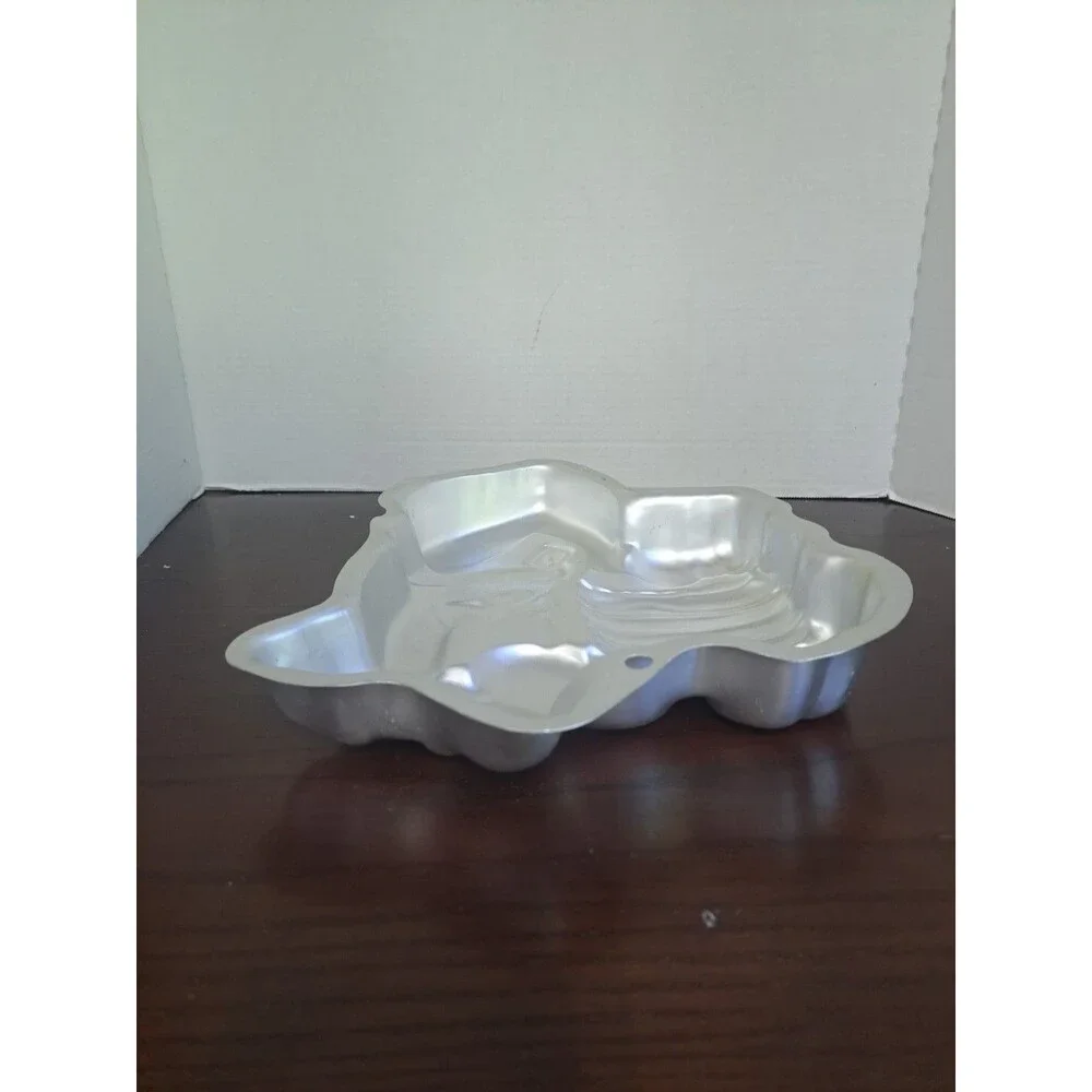 Wilton Scooby Doo Cake Pan 2105-3227